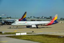 Asiana Airlines Airbus A321 HL7731 in Seoul-Incheon International Airport RKSI - South Korea Asiana Airlines Airbus A321 HL7731 in Seoul-Incheon International Airport RKSI - South Korea.jpg