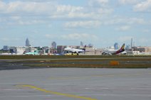 20150519_104032_FRANKFURT_AIRPORT_with_SKYLINE_view_from_south